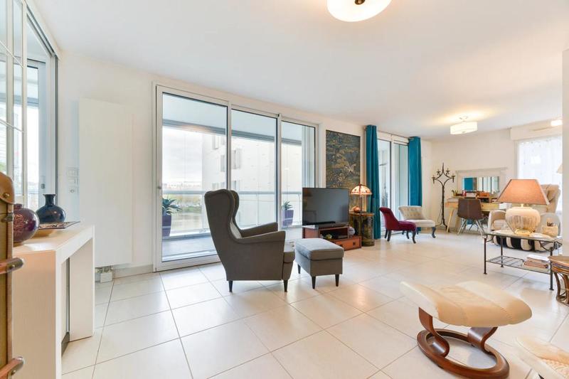 Appartement - 82 m² - 4 pièces