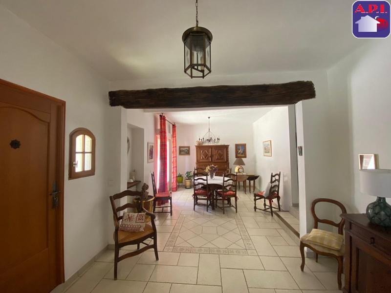 Maison - 343 m² - 9 pièces