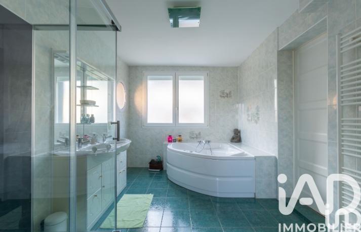 Maison - 162 m² - 6 pièces