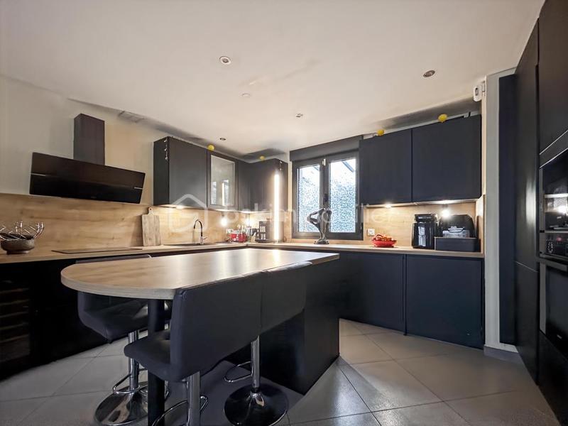 Maison - 150 m² - 7 pièces