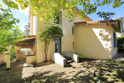 Maison - 92 m² - 4 pièces