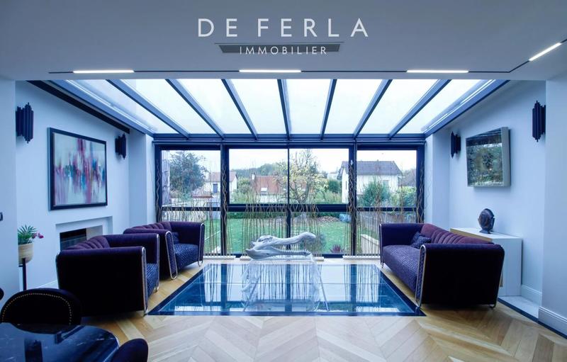 Demeure - 403 m² - 9 pièces