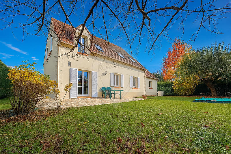 Maison - 136 m² - 6 pièces