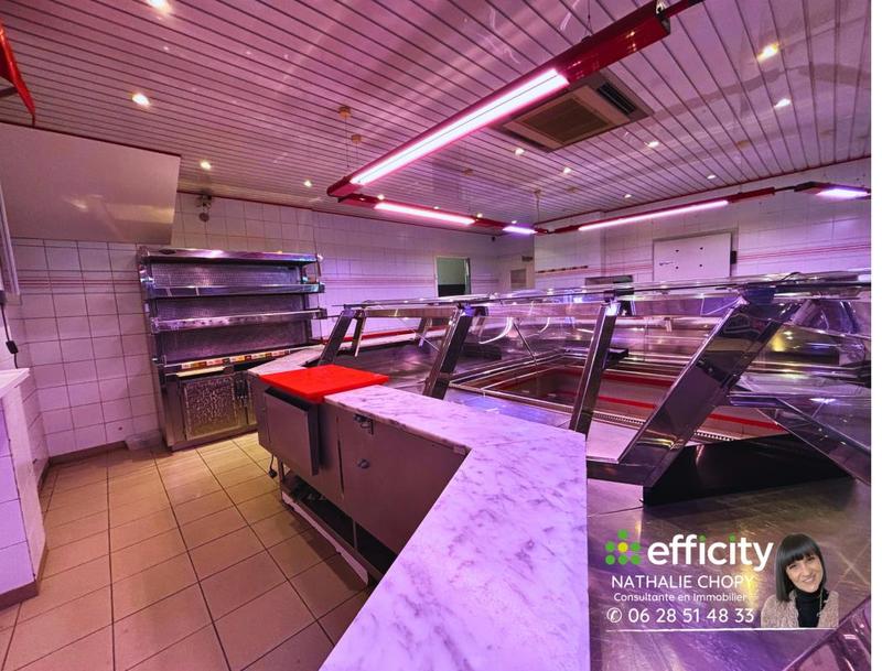 Local commercial - 215 m² - 8 pièces