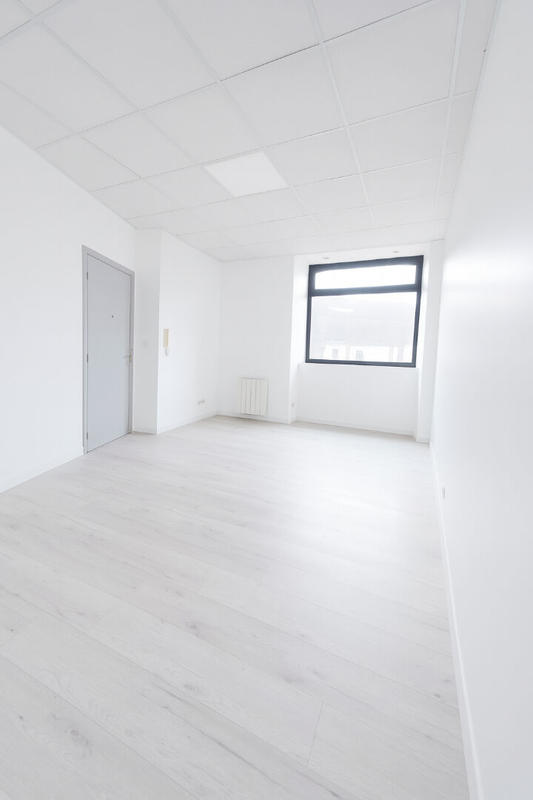Local d'activités - 81 m²