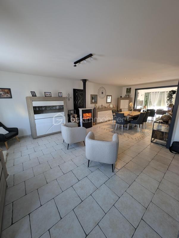 Pavillon - 150 m² - 6 pièces