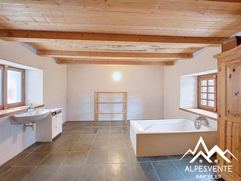 Ferme - 320 m² - 6 pièces