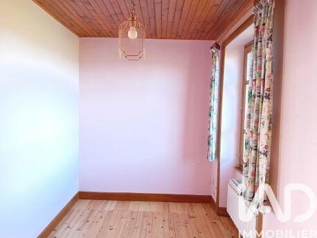 Maison - 99 m² - 5 pièces