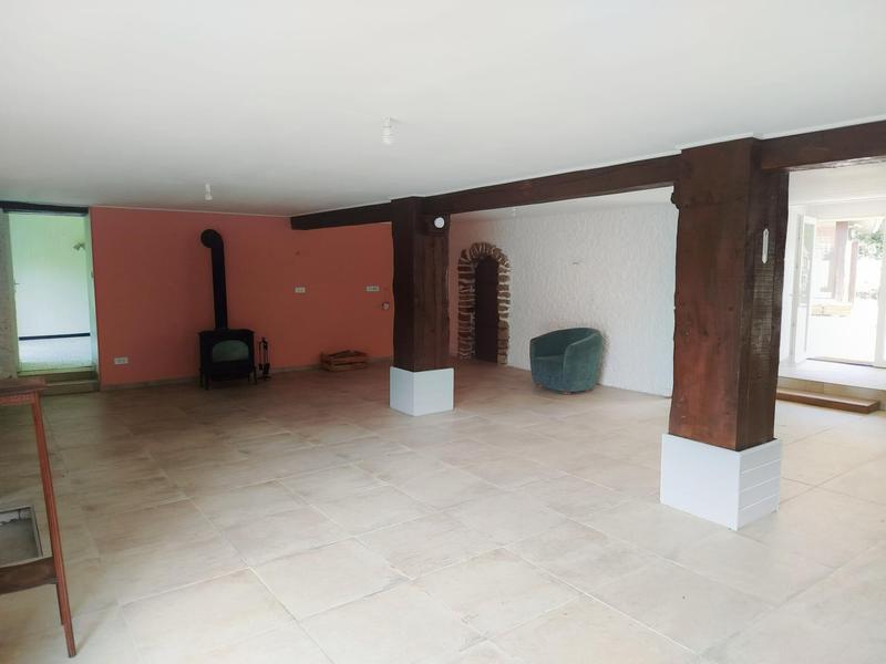 Maison - 305 m² - 9 pièces