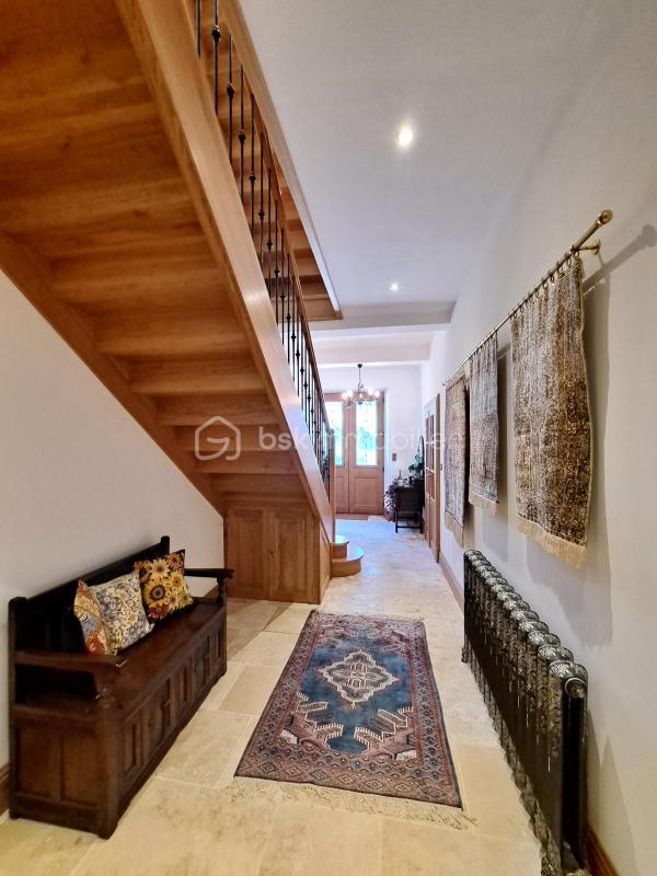 Demeure - 432 m² - 10 pièces