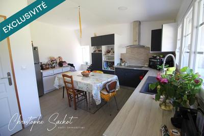 Maison - 185 m² - 6 pièces