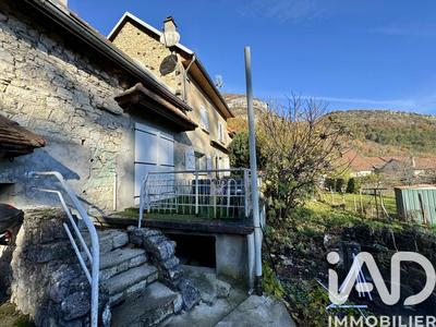 Maison - 106 m² - 5 pièces