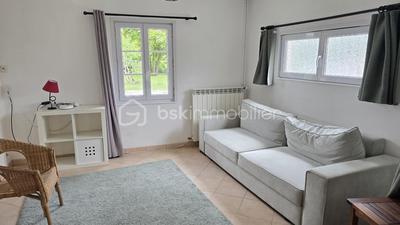 Maison - 400 m² - 16 pièces