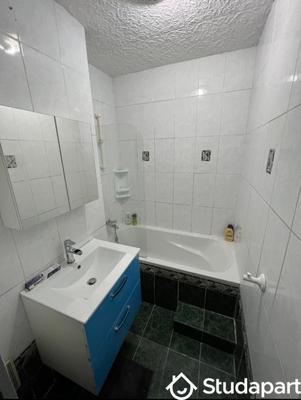 Chambre - 11 m² - 1 pièce