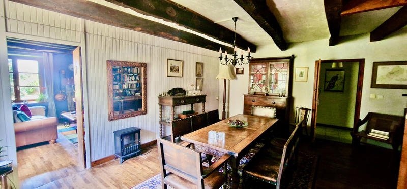 Maison - 200 m² - 6 pièces