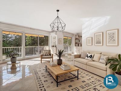 Appartement - 112 m² - 5 pièces