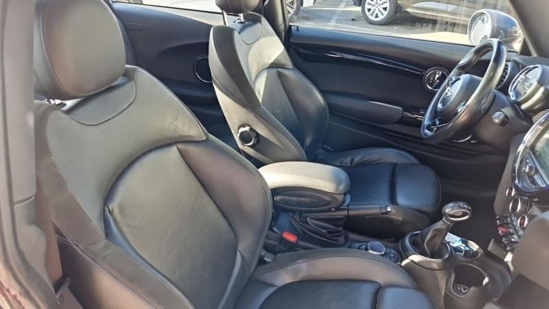 Mini 3 portes Hatch F56 Cooper s 192 Ch Bva6 Finition Red Hot Chili