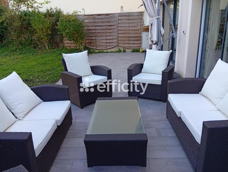 Maison - 235 m² - 6 pièces