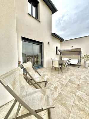 Maison - 134 m² - 7 pièces