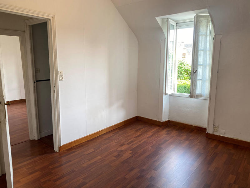 Maison - 92 m² - 5 pièces