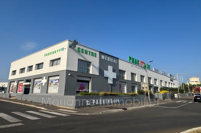 Local commercial - 1 000 m²