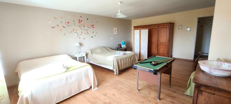 Maison - 231 m² - 7 pièces