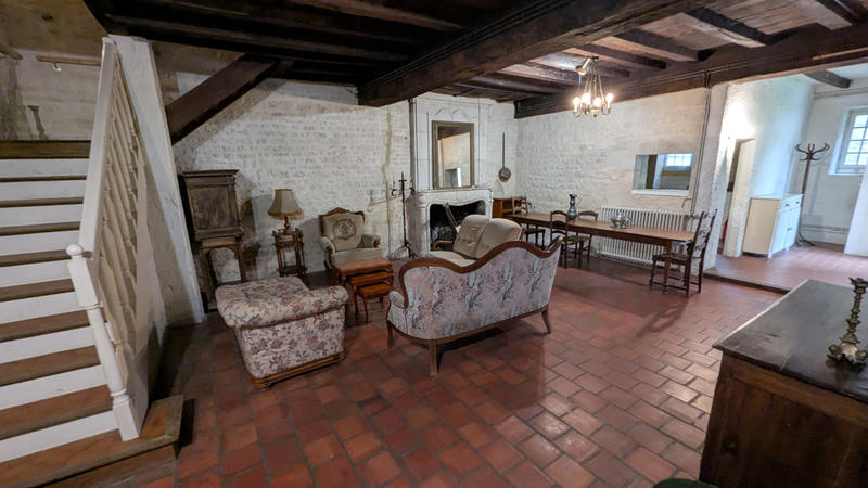 Propriété - 420 m² - 14 pièces