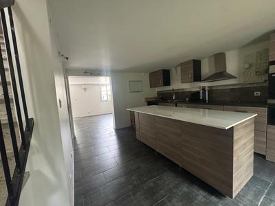 Maison - 104 m² - 6 pièces