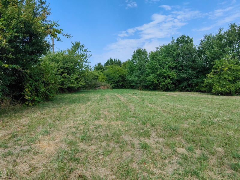 Terrain constructible - 2 105 m²