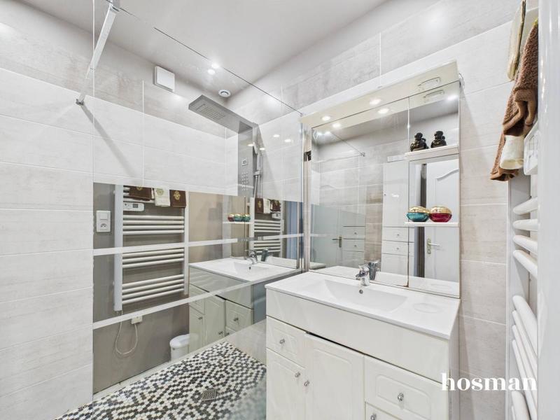 Maison - 150 m² - 8 pièces