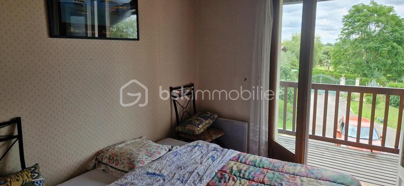 Maison - 200 m² - 8 pièces