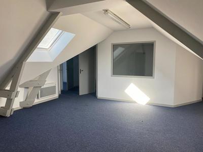 Maison - 242 m² - 10 pièces