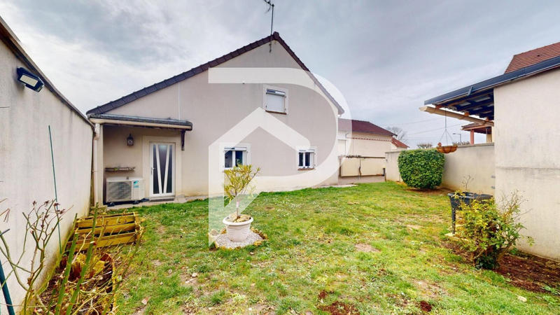 Maison - 86 m² - 5 pièces