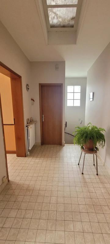 Maison - 454 m² - 6 pièces