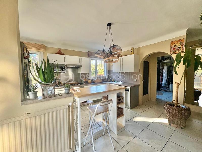 Maison traditionnelle - 105 m² - 6 pièces