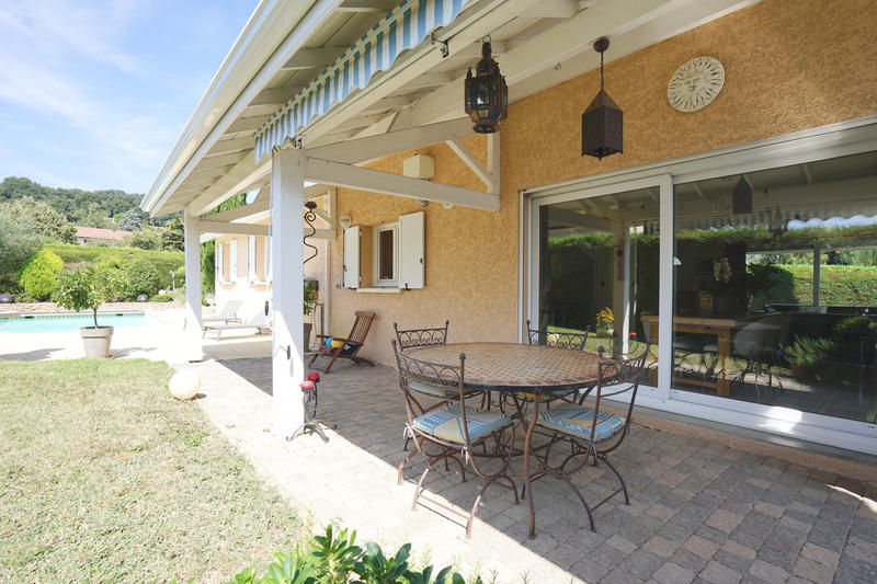 Maison - 190 m² - 7 pièces