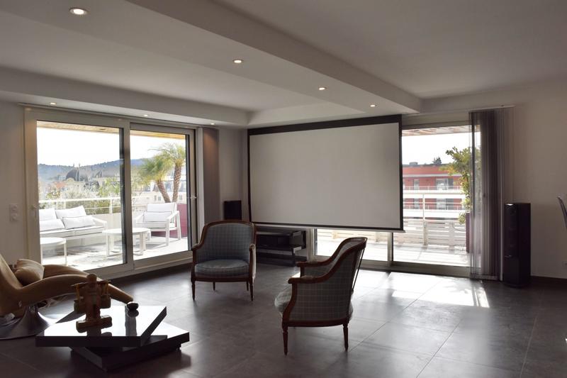 Appartement - 98 m² - 3 pièces