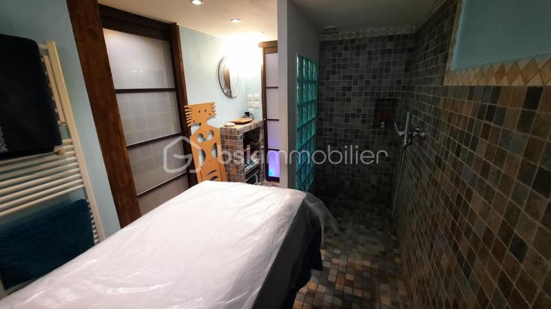 Beauté / Bien-être - 76 m²