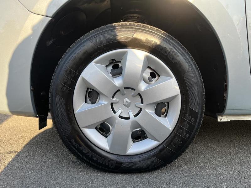 Renault Kangoo 1.5 DCi 85 Ch Clim/Bluetooth/Attelage *Distribution effectuée pour la vente