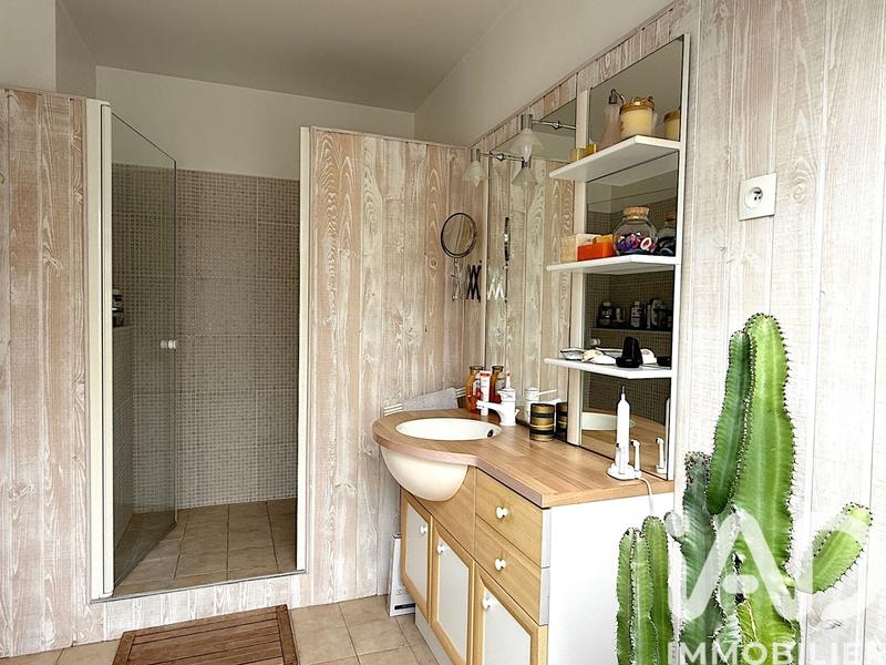 Maison - 186 m² - 7 pièces