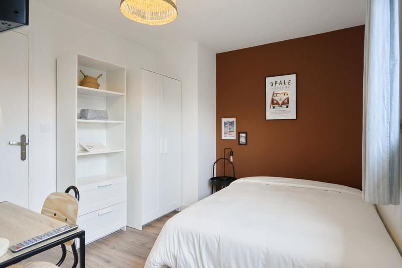 Appartement - 104 m² - 6 pièces