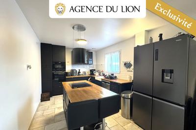 Maison - 110 m² - 8 pièces