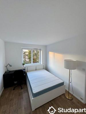 Chambre - 9 m² - 1 pièce