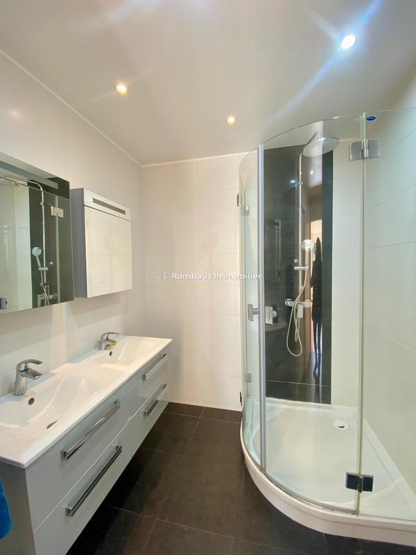 Maison - 151 m² - 7 pièces