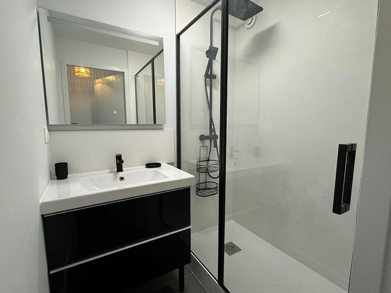 Appartement - 100 m² - 7 pièces