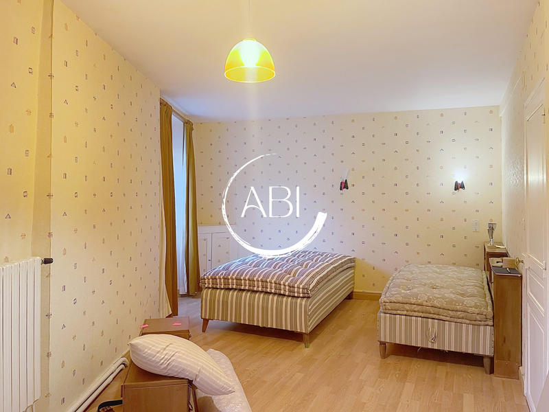 Maison - 110 m² - 5 pièces