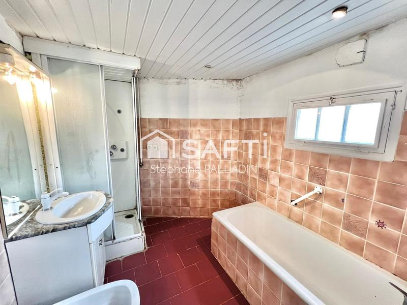 Maison - 128 m² - 8 pièces