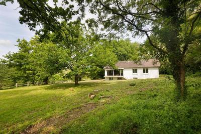 Propriété - 219 m² - 6 pièces