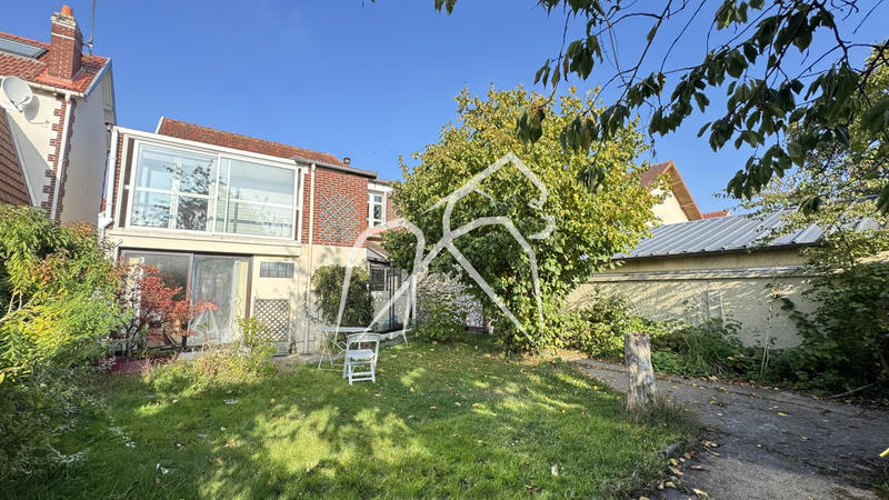 Maison - 100 m² - 6 pièces