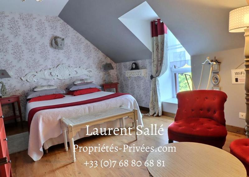 Moulin - 621 m² - 16 pièces